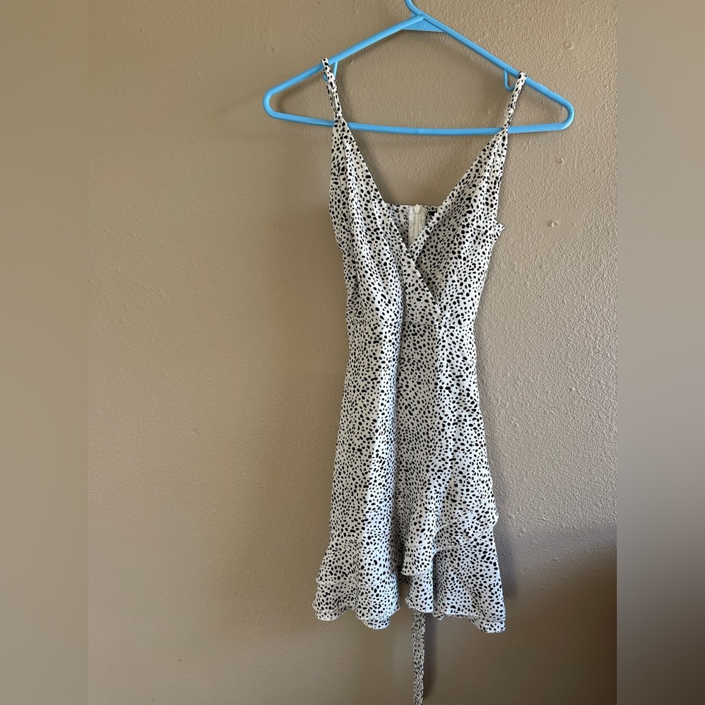 Leopard print tie back with back zipper romper  NWOT Shein size Small